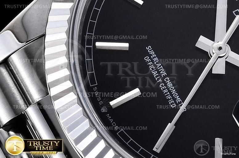 0726 Versatile RDD0220H – DayDate 36mm 701